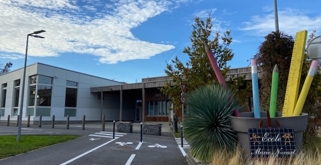 Mon enfant va à l'école à Templeuve